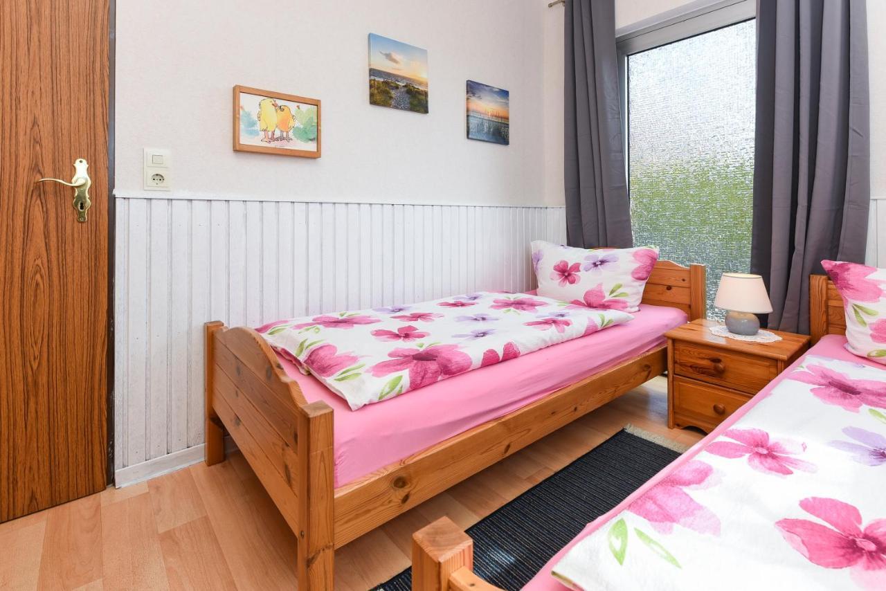 Haus Sonne & Meer Esens Exterior foto